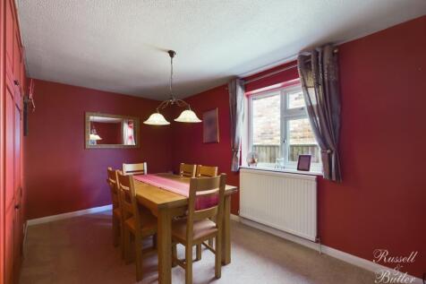 CAM01995G0-PR0216-STILL005