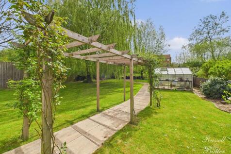 CAM02127G0-PR0286-STILL005