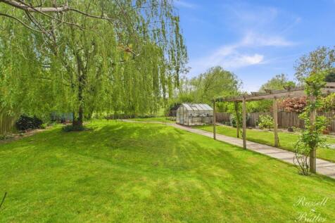 CAM02127G0-PR0286-STILL006