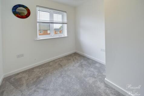 CAM02127G0-PR0215-STILL028