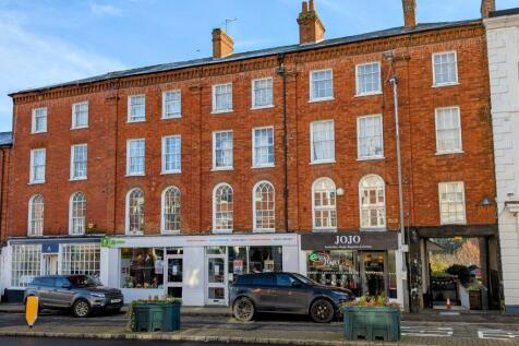 PXL_20241128_1200358522