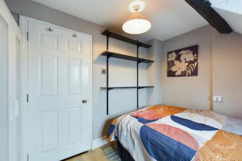 CAM01995G0-PR0227-STILL015