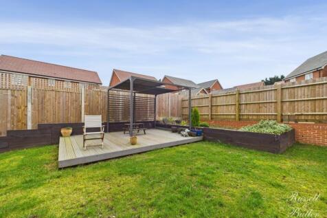 CAM02127G0-PR0272-STILL031