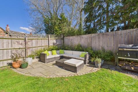 CAM01995G0-PR0282-STILL026