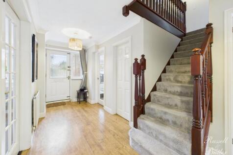 CAM02127G0-PR0281-STILL006