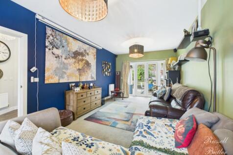 CAM01995G0-PR0301-STILL007