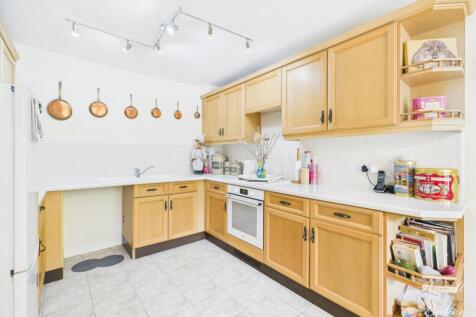 CAM02127G0-PR0290-STILL002