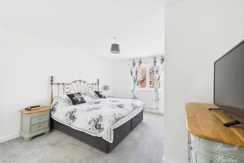 CAM01995G0-PR0320-STILL040