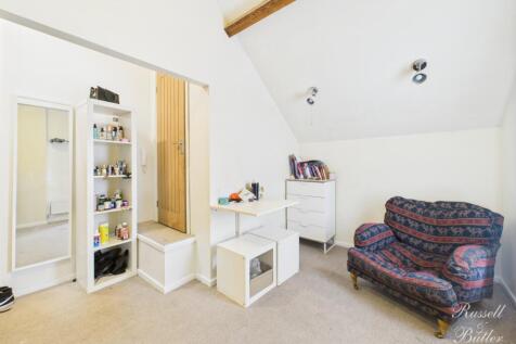 CAM02127G0-PR0308-STILL008