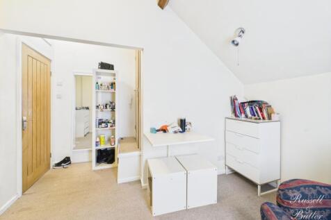 CAM02127G0-PR0308-STILL009