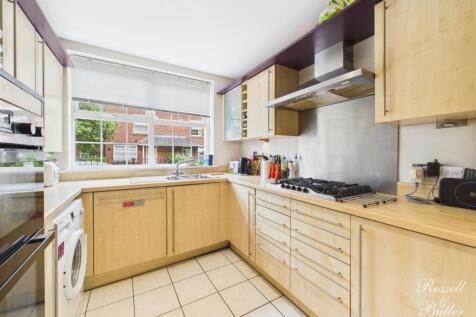 CAM02127G0-PR0330-STILL001