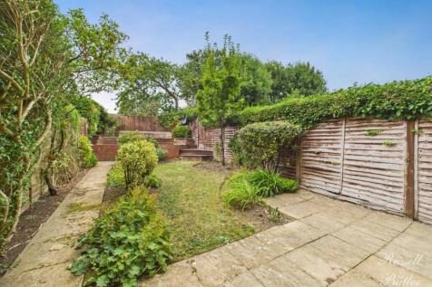 CAM02127G0-PR0330-STILL007