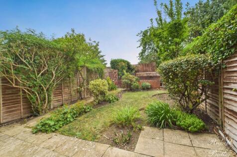 CAM02127G0-PR0330-STILL008