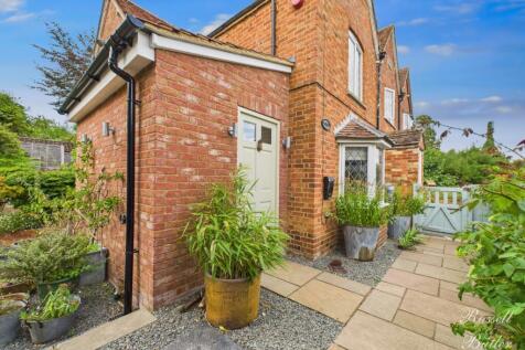 CAM01995G0-PR0349-STILL023