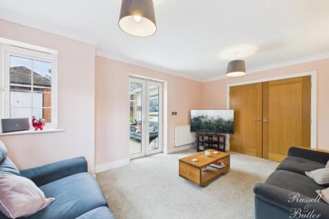 CAM01995G0-PR0363-STILL023