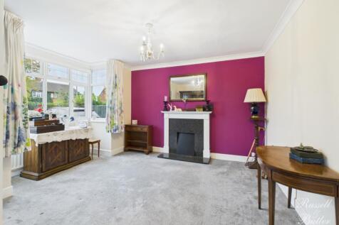 CAM02127G0-PR0354-STILL008