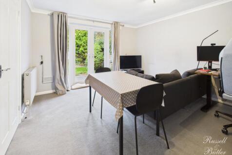 CAM02127G0-PR0362-STILL004