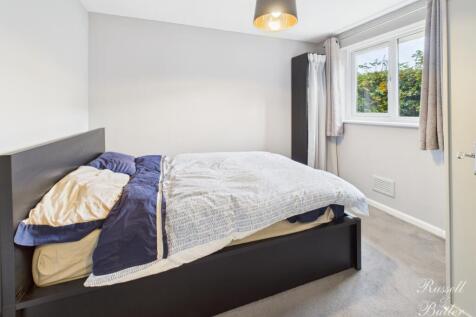 CAM02127G0-PR0362-STILL001