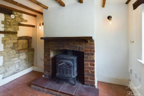 CAM01995G0-PR0190-STILL004