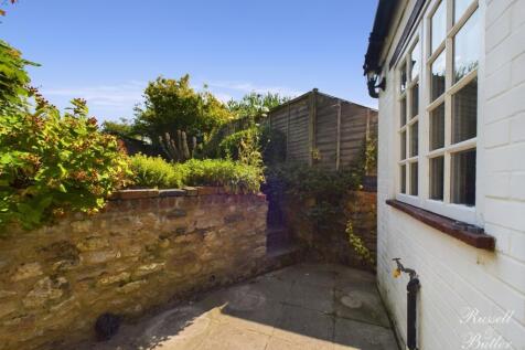 CAM01995G0-PR0190-STILL017