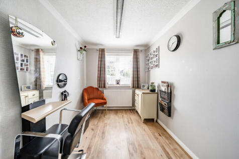 1359136-11-68d3fb...