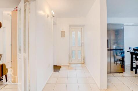 wK0bUI18mkOm-zeNvU9AGw copy.jpg