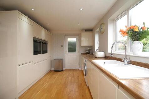 kitchen 3.JPG