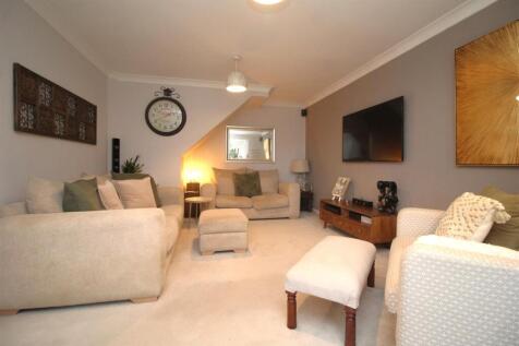 living room 3.JPG