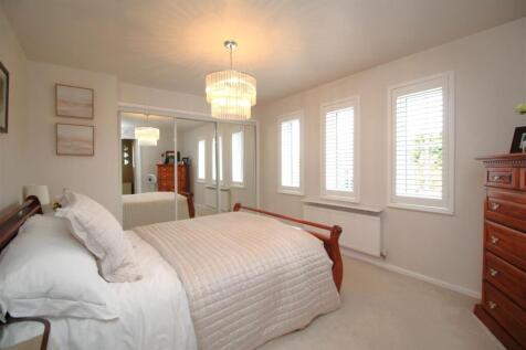 main bedroom .JPG