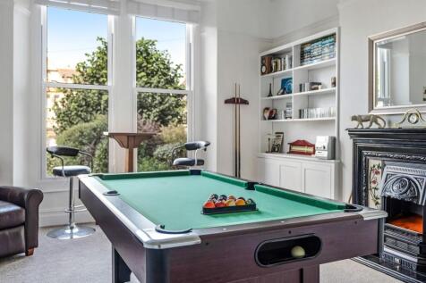 Sitting Room 2.jpg