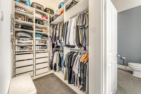 Dressing Room 2.jpg