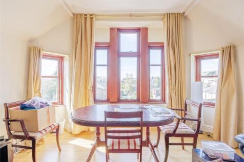 Lounge Bay Window