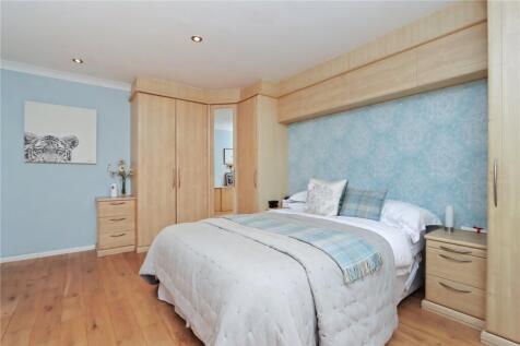 G.F. Bedroom Pic2