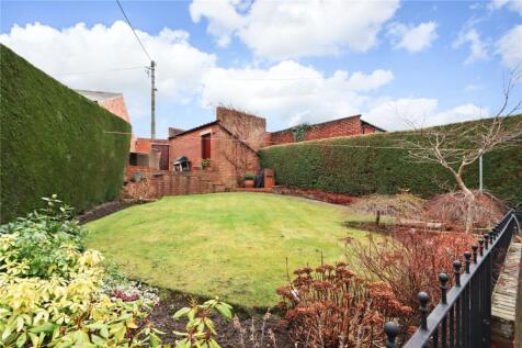 Rear Garden Pic 1