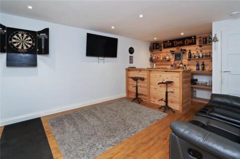 Entertainment Room 1