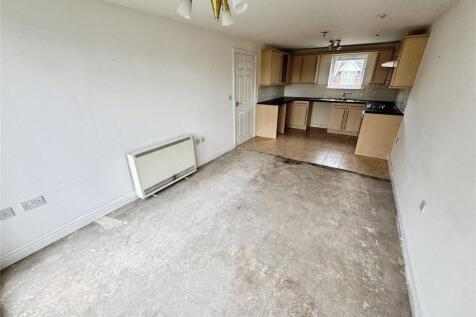 Lounge/Kitchen Area