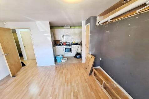 Lounge/Kitchen