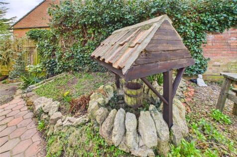 Garden Feature