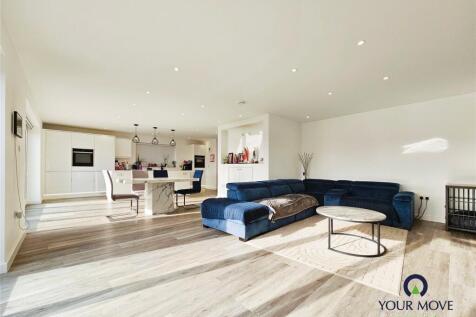 Lounge/Kitchen Area
