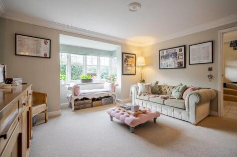 sitting room.jpg