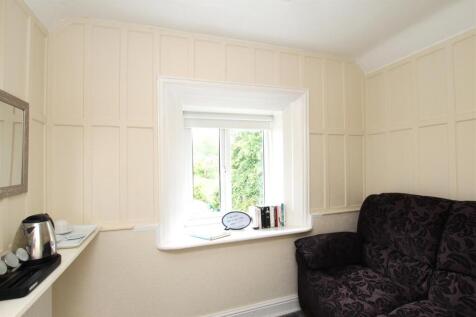 B and B Sitting Area.JPG