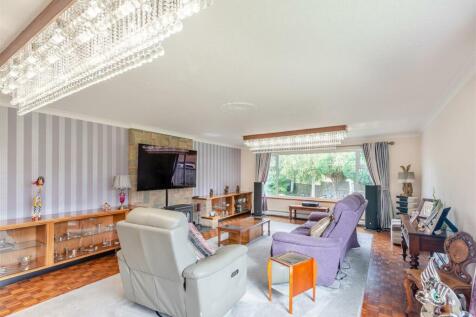 8573874-interior72.jpg