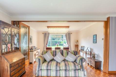 8573874-interior73.jpg