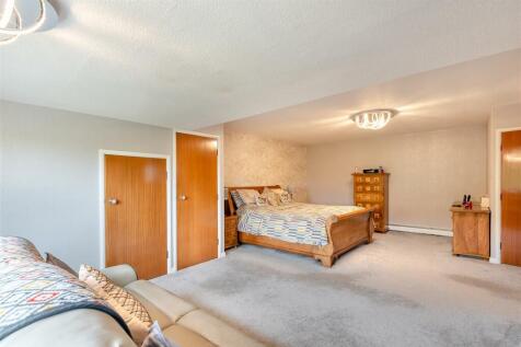 8573874-interior62.jpg
