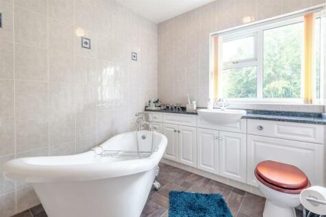 8573874-interior51.jpg