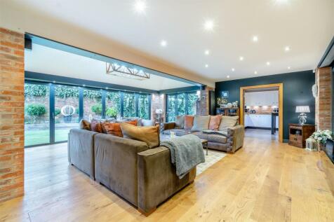 8627183-interior16.jpg