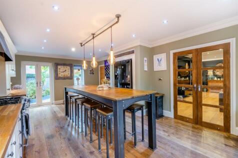 8627183-interior07.jpg