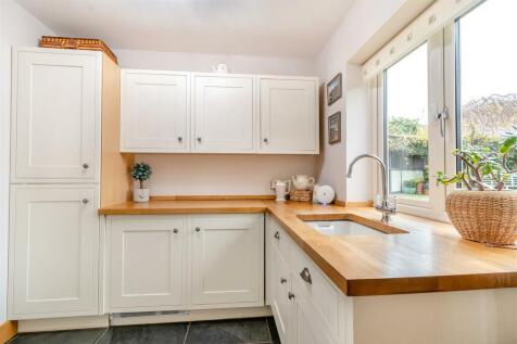 8627183-interior22.jpg