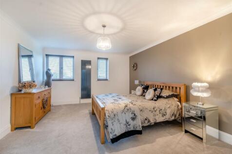 8627183-interior42.jpg