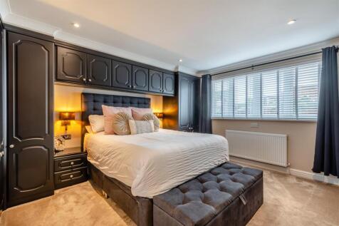 8593622-interior13.jpg